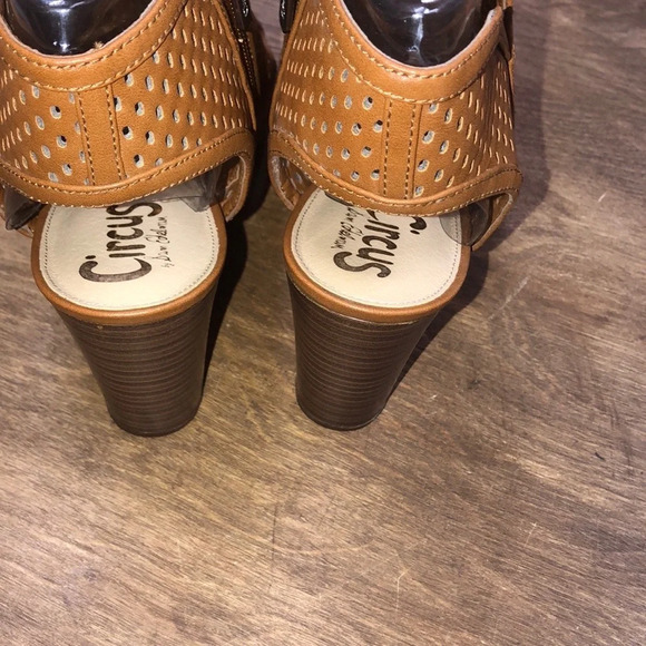 Circus Sam Edelman size 10 Emerson peep toe boot - Picture 8 of 14